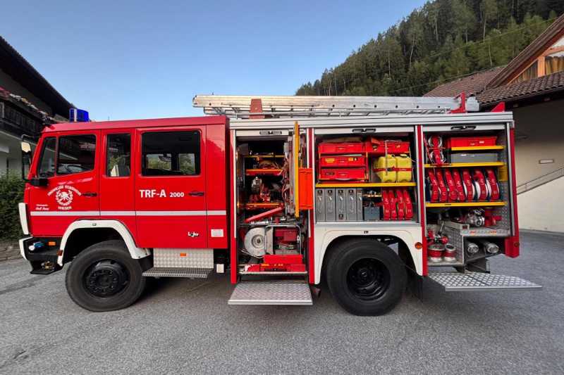 OmecoHub - Immagine MERCEDES 1124